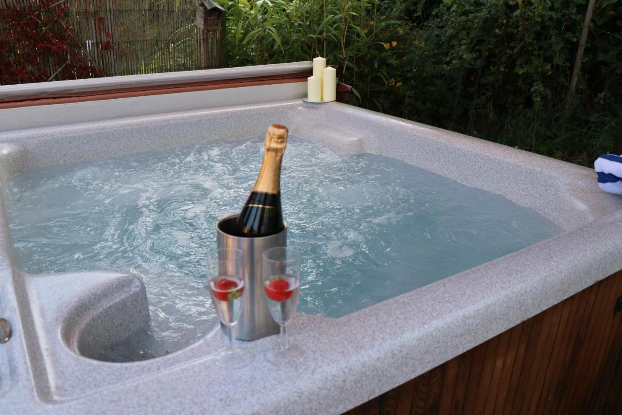 Palm 1 Park Home With Hot Tub Swanage Zewnętrze zdjęcie