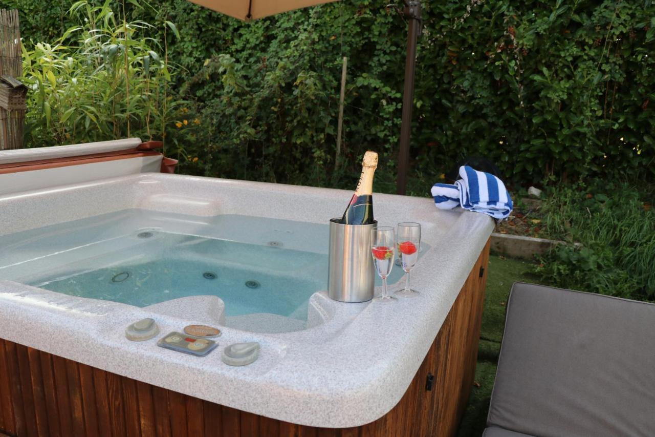 Palm 1 Park Home With Hot Tub Swanage Zewnętrze zdjęcie