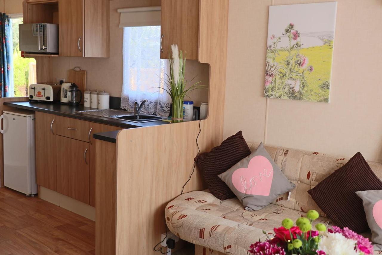 Palm 1 Park Home With Hot Tub Swanage Zewnętrze zdjęcie