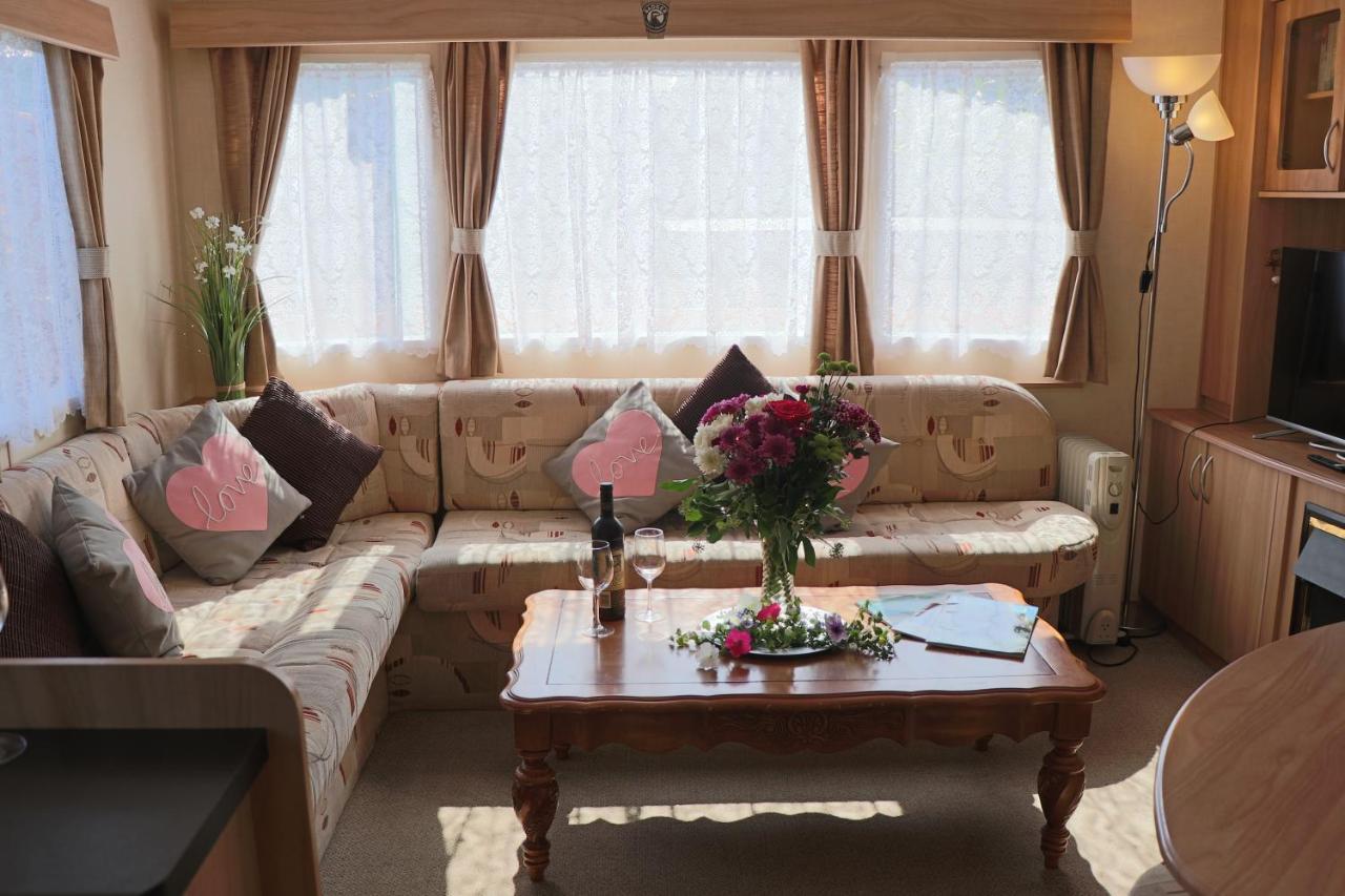 Palm 1 Park Home With Hot Tub Swanage Zewnętrze zdjęcie